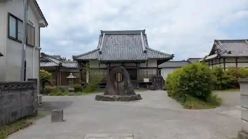極楽寺の本殿・本堂