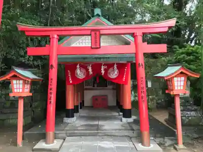 亀山八幡宮の末社・摂社