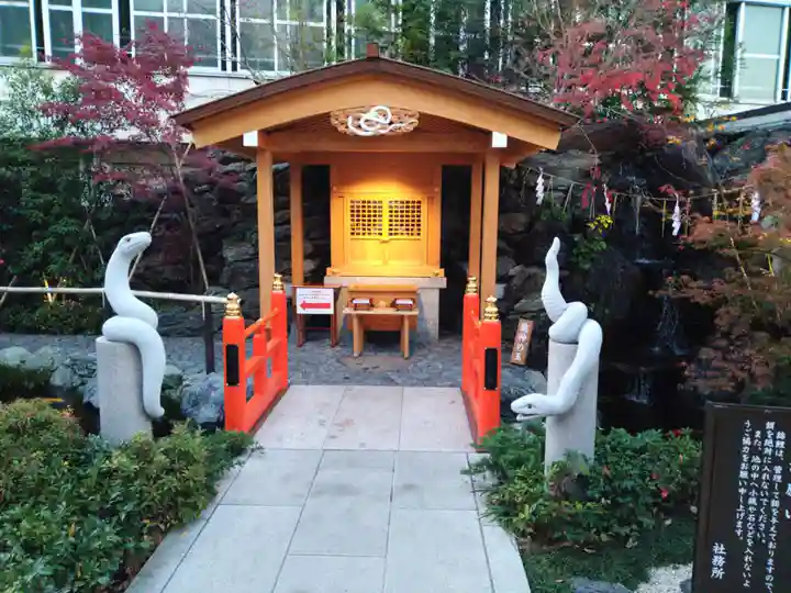 蛇窪神社の末社・摂社