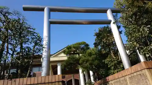 飛行神社の鳥居