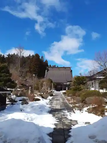 凌雲寺の本殿