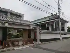 徳照寺の山門