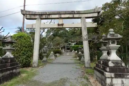 三宅八幡宮の鳥居