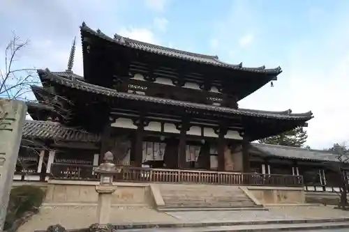 法隆寺の本殿