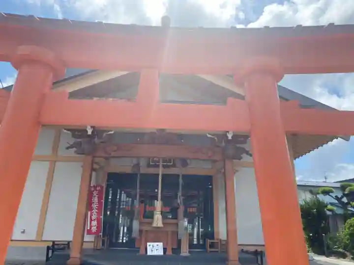 諏訪神社の本殿・本堂