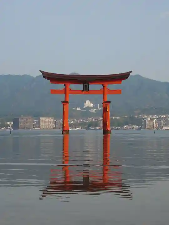 厳島神社(広島県)
