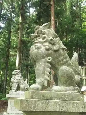恵那神社の狛犬