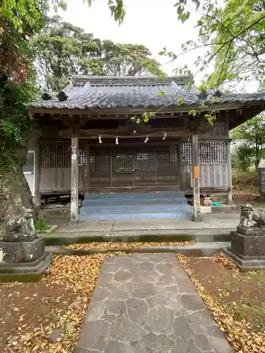 素戔嗚神社の本殿・本堂