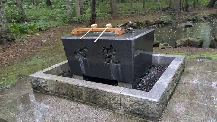 音更神社の手水舎