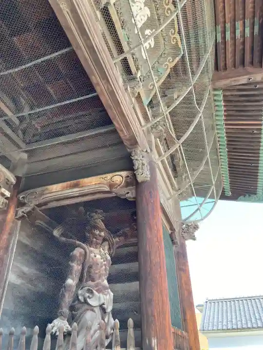 善光寺の{uncategorized: "未分類", other: "その他", undefined: "問題あり", building: "その他建物", grave: "お墓", sacred_gate: "鳥居", guardian: "狛犬", statue: "像", buddha: "仏像", history: "歴史", nature: "自然", garden: "庭園", animal: "動物", pagoda: "塔", temizu: "手水舎", mountain_gate: "山門・神門", sanctuary: "本殿・本堂", subordinate: "末社・摂社", art: "芸術", scenery: "景色", jizo: "地蔵", ema: "絵馬", goshuin: "御朱印", omikuji: "おみくじ", items: "授与品その他", amulet: "お守り", goshuincho: "御朱印帳", eats: "食事", festival: "お祭り", votive_dance: "神楽", shichigosan: "七五三参", wedding: "結婚式", experience: "体験その他", initially: "初詣", around: "周辺", anti_infection: "感染症対策"}