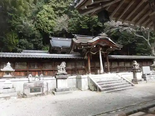 日吉神社の本殿