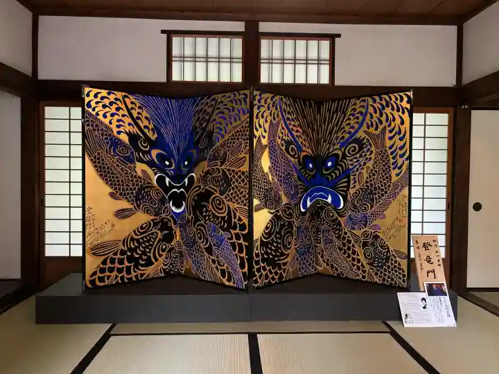 西来院の{uncategorized: "未分類", other: "その他", undefined: "問題あり", building: "その他建物", grave: "お墓", sacred_gate: "鳥居", guardian: "狛犬", statue: "像", buddha: "仏像", history: "歴史", nature: "自然", garden: "庭園", animal: "動物", pagoda: "塔", temizu: "手水舎", mountain_gate: "山門・神門", sanctuary: "本殿・本堂", subordinate: "末社・摂社", art: "芸術", scenery: "景色", jizo: "地蔵", ema: "絵馬", goshuin: "御朱印", omikuji: "おみくじ", items: "授与品その他", amulet: "お守り", goshuincho: "御朱印帳", eats: "食事", festival: "お祭り", votive_dance: "神楽", shichigosan: "七五三参", wedding: "結婚式", experience: "体験その他", initially: "初詣", around: "周辺", anti_infection: "感染症対策"}