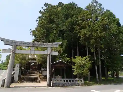 天萬神社の建物その他