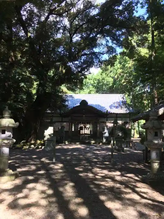 阿自賀神社の本殿・本堂