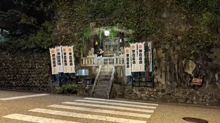 神農薬師堂の本殿・本堂