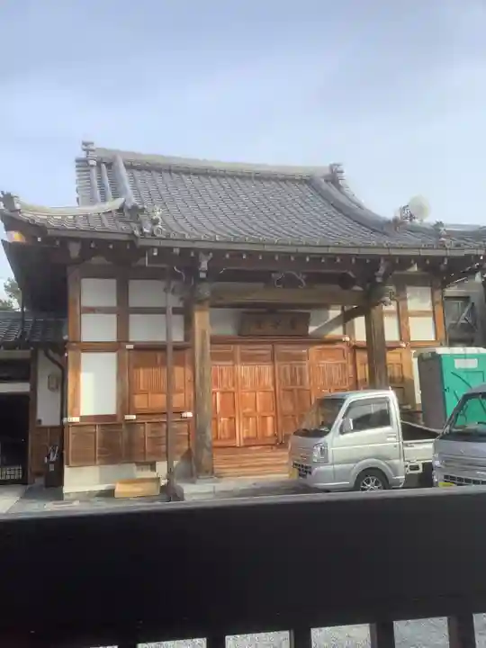 誓安院の本殿・本堂