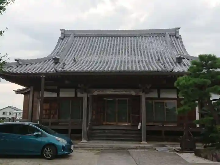 法信寺の本殿・本堂