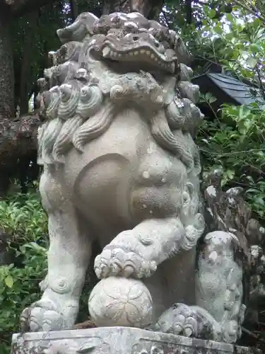 岡崎神社の狛犬