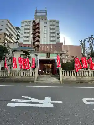 笠間稲荷神社 東京別社の{uncategorized: "未分類", other: "その他", undefined: "問題あり", building: "その他建物", grave: "お墓", sacred_gate: "鳥居", guardian: "狛犬", statue: "像", buddha: "仏像", history: "歴史", nature: "自然", garden: "庭園", animal: "動物", pagoda: "塔", temizu: "手水舎", mountain_gate: "山門・神門", sanctuary: "本殿・本堂", subordinate: "末社・摂社", art: "芸術", scenery: "景色", jizo: "地蔵", ema: "絵馬", goshuin: "御朱印", omikuji: "おみくじ", items: "授与品その他", amulet: "お守り", goshuincho: "御朱印帳", eats: "食事", festival: "お祭り", votive_dance: "神楽", shichigosan: "七五三参", wedding: "結婚式", experience: "体験その他", initially: "初詣", around: "周辺", anti_infection: "感染症対策"}