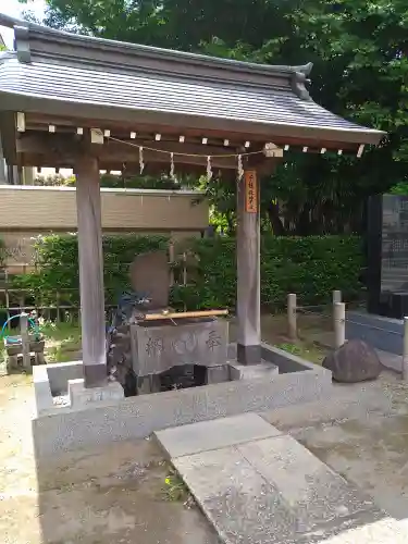 白山神社の手水舎