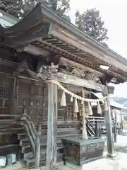 神明社の本殿