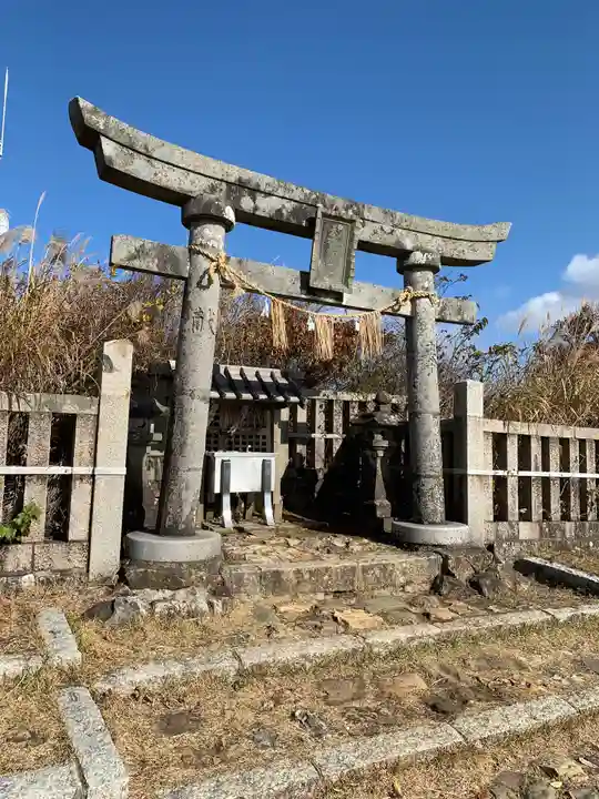 彌彦神社奥宮(御神廟)の鳥居