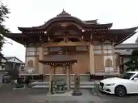 泉蔵院の本殿・本堂