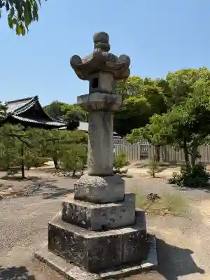 白峰宮の{uncategorized: "未分類", other: "その他", undefined: "問題あり", building: "その他建物", grave: "お墓", sacred_gate: "鳥居", guardian: "狛犬", statue: "像", buddha: "仏像", history: "歴史", nature: "自然", garden: "庭園", animal: "動物", pagoda: "塔", temizu: "手水舎", mountain_gate: "山門・神門", sanctuary: "本殿・本堂", subordinate: "末社・摂社", art: "芸術", scenery: "景色", jizo: "地蔵", ema: "絵馬", goshuin: "御朱印", omikuji: "おみくじ", items: "授与品その他", amulet: "お守り", goshuincho: "御朱印帳", eats: "食事", festival: "お祭り", votive_dance: "神楽", shichigosan: "七五三参", wedding: "結婚式", experience: "体験その他", initially: "初詣", around: "周辺", anti_infection: "感染症対策"}