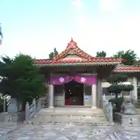 識名宮の本殿・本堂