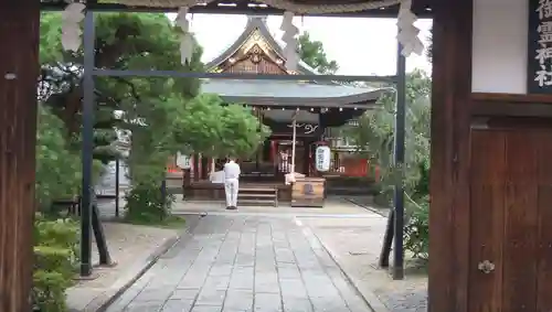 御霊神社の本殿