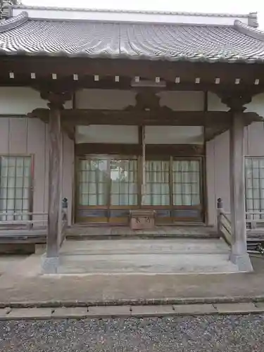 三妙寺の本殿・本堂
