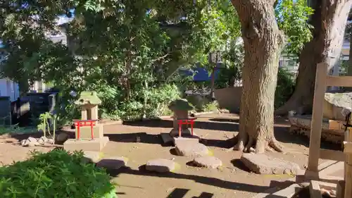 弦巻神社の末社・摂社