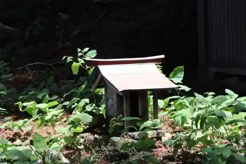 岩上神社の末社