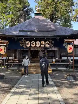一本杉白山神社(岐阜県)