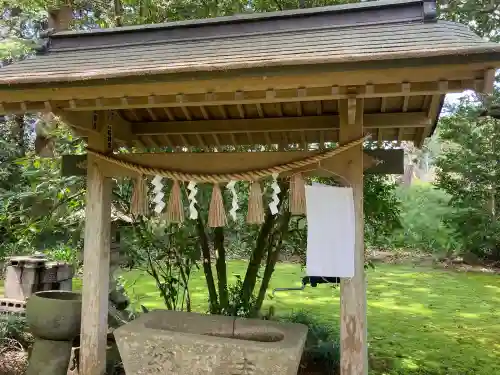 子安神社の{uncategorized: "未分類", other: "その他", undefined: "問題あり", building: "その他建物", grave: "お墓", sacred_gate: "鳥居", guardian: "狛犬", statue: "像", buddha: "仏像", history: "歴史", nature: "自然", garden: "庭園", animal: "動物", pagoda: "塔", temizu: "手水舎", mountain_gate: "山門・神門", sanctuary: "本殿・本堂", subordinate: "末社・摂社", art: "芸術", scenery: "景色", jizo: "地蔵", ema: "絵馬", goshuin: "御朱印", omikuji: "おみくじ", items: "授与品その他", amulet: "お守り", goshuincho: "御朱印帳", eats: "食事", festival: "お祭り", votive_dance: "神楽", shichigosan: "七五三参", wedding: "結婚式", experience: "体験その他", initially: "初詣", around: "周辺", anti_infection: "感染症対策"}