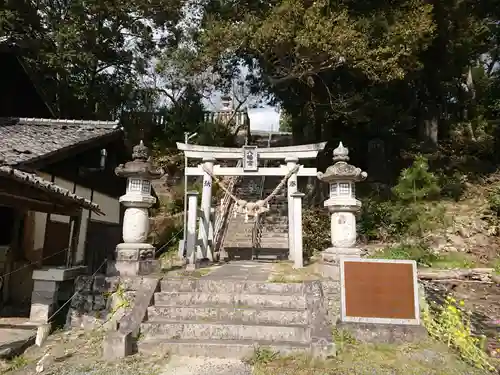 八幡宮の鳥居