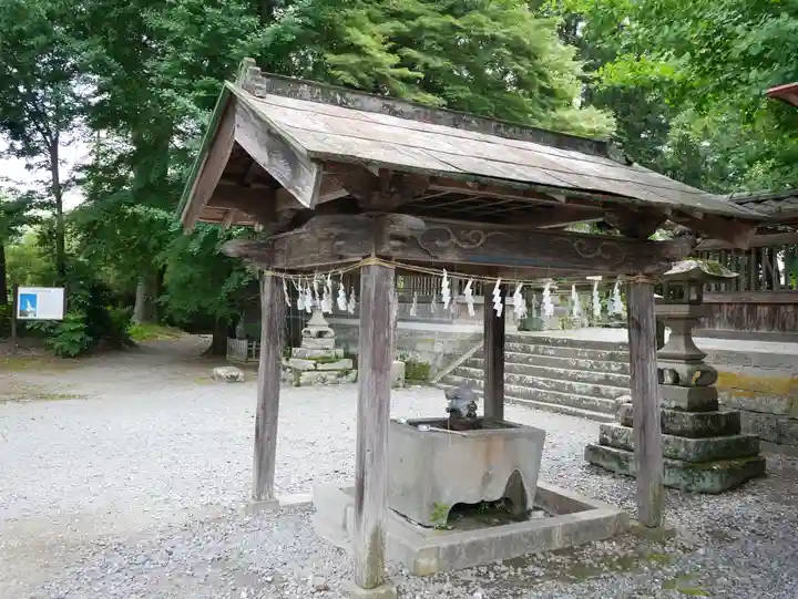 椋神社の手水舎