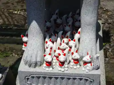 神徳稲荷神社の狛犬