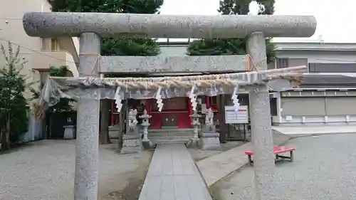 二宮神社の鳥居