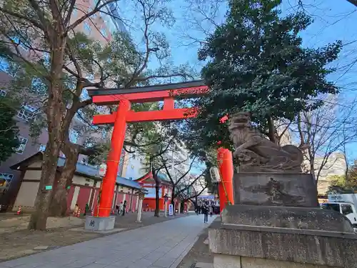 花園神社の鳥居