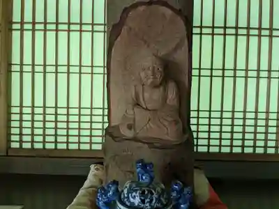 吸湖山　青岸寺の仏像