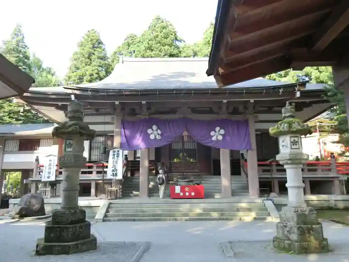 安国寺の本殿・本堂