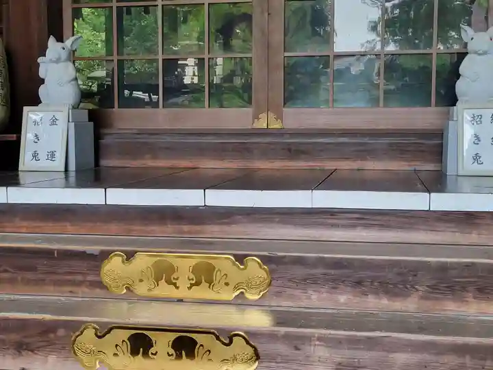 岡崎神社の本殿・本堂