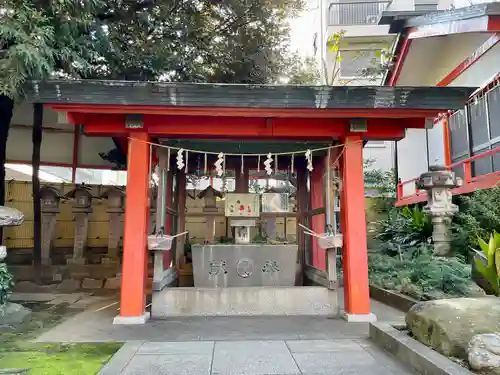 くまくま神社(導きの社 熊野町熊野神社)の手水舎