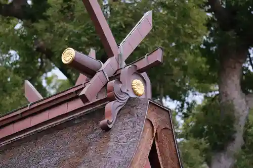 泉穴師神社の本殿