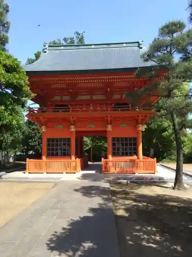 穴八幡宮の山門