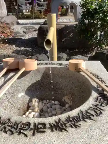 澁川神社（渋川神社）の手水舎