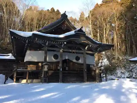 戸隠神社中社の本殿