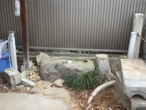 首塚社の手水舎