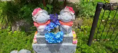 陽林寺の{uncategorized: "未分類", other: "その他", undefined: "問題あり", building: "その他建物", grave: "お墓", sacred_gate: "鳥居", guardian: "狛犬", statue: "像", buddha: "仏像", history: "歴史", nature: "自然", garden: "庭園", animal: "動物", pagoda: "塔", temizu: "手水舎", mountain_gate: "山門・神門", sanctuary: "本殿・本堂", subordinate: "末社・摂社", art: "芸術", scenery: "景色", jizo: "地蔵", ema: "絵馬", goshuin: "御朱印", omikuji: "おみくじ", items: "授与品その他", amulet: "お守り", goshuincho: "御朱印帳", eats: "食事", festival: "お祭り", votive_dance: "神楽", shichigosan: "七五三参", wedding: "結婚式", experience: "体験その他", initially: "初詣", around: "周辺", anti_infection: "感染症対策"}